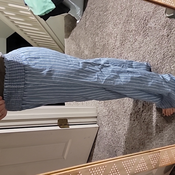 STUNNING BLUE AND WHITE pinstriped WIDE LEG PANTS - Picture 3 of 11